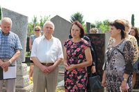 Хмельницька ОУНБ долучилась до поховання праху письменника земляка Володимира Белінського